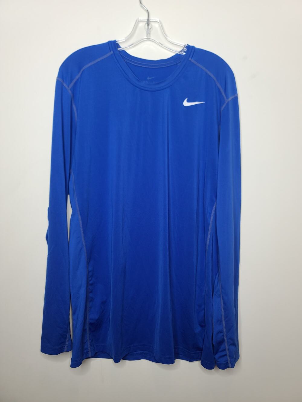 Nike dri-fit blue long sleeve athletic shirt - medium fitted
